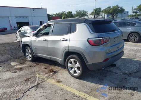 2018 Jeep Compass Latitude 4X4 from USA, damaged, VIN 3C4NJDBB2JT162614